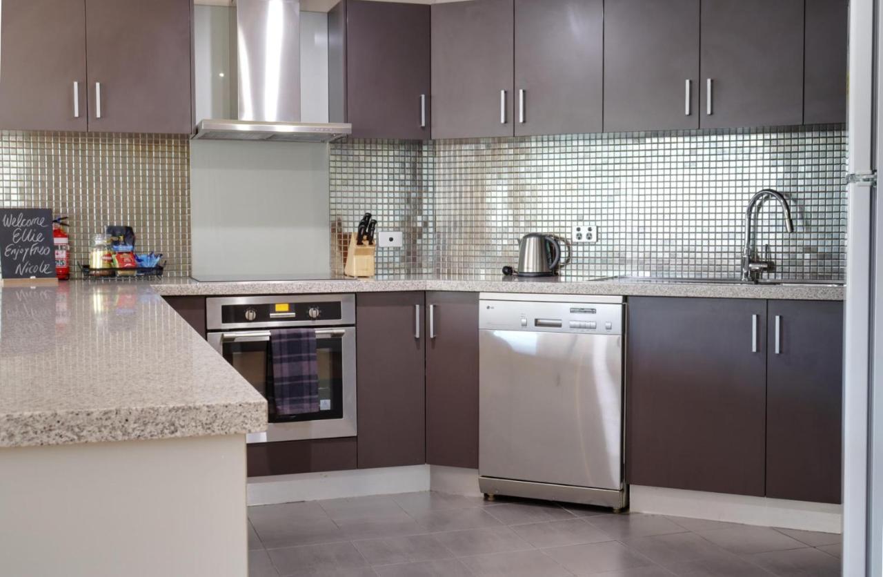 شقة Fiveways Balcony, King Bed, Chef'S Kitchen فريمانتل المظهر الخارجي الصورة